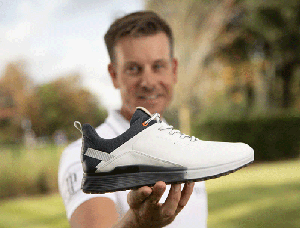 Hướng dẫn cách chọn giày golf đúng chuẩn golfer