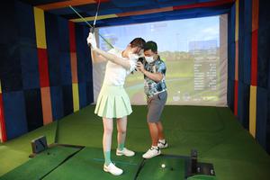 7Golf là địa điểm Fitting miễn phí với Golf Simulator